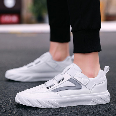 Tenisi barbati din imitatie de piele fara cravate