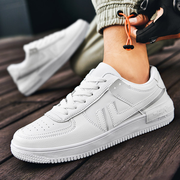 Adidasi barbati cu talpa plate in trei culori