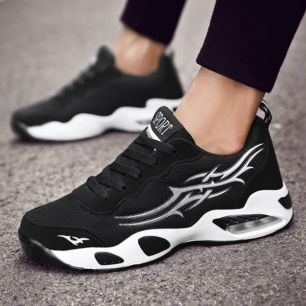 Adidași cu cameră de aer pentru bărbați și femei - mai multe modele