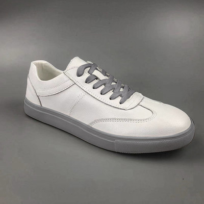 Tenisi casual barbatesti din imitatie de piele cu talpa plata de culoare alba