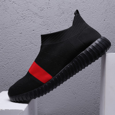 Tenisi casual barbatesti fara inchidere