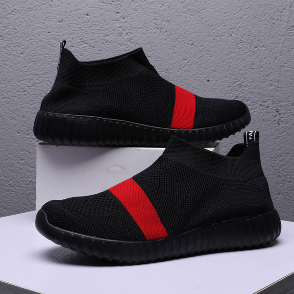 Tenisi casual barbatesti fara inchidere