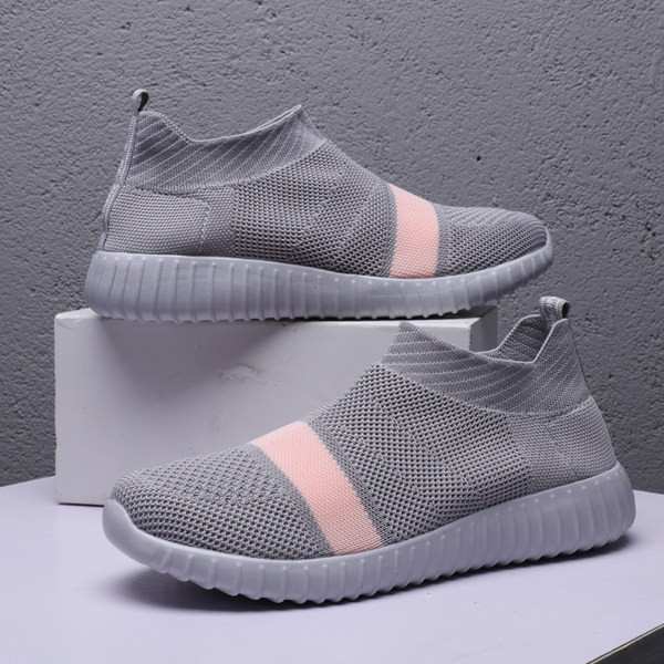 Tenisi casual barbatesti fara inchidere