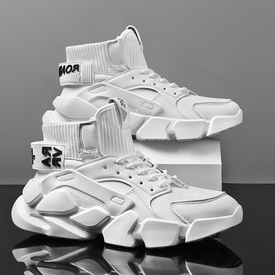 Botine de toamna-iarna cu inalte si un grup de talpi