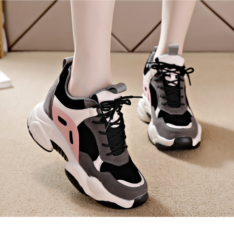 Tenisi actuali dama cu platforma si sireturi