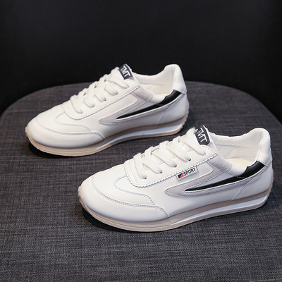 Γυναικεία casual sneakers από οικολογικό δέρμα με επίπεδη σόλα