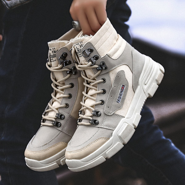 Cizme de iarna pentru barbati cu sireturi - mai multe modele