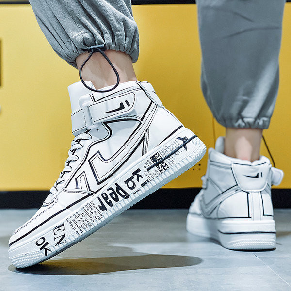 Adidași bărbați model înalt cu aplicație