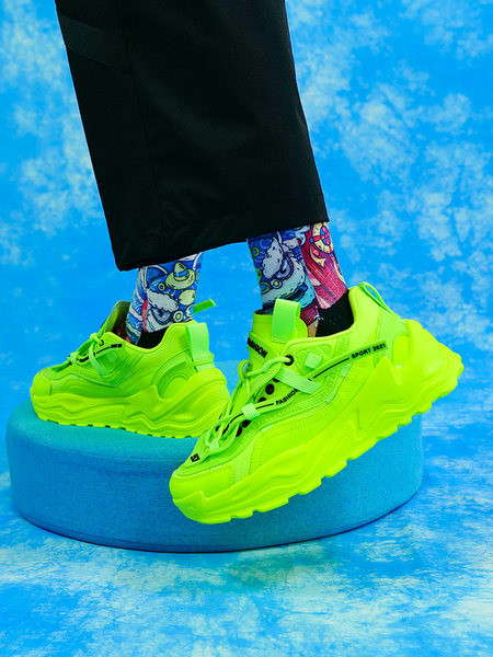 Tenisi moderni pentru bărbați cu talpă groasă - mai multe culori