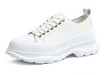 Γυναικεία αθλητικά παπούτσια με κορδόνια σε τρία μοντέλα