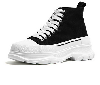 Γυναικεία αθλητικά παπούτσια με κορδόνια σε τρία μοντέλα