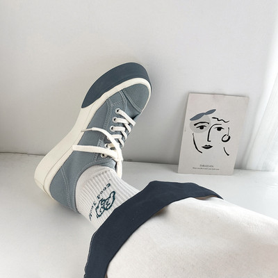 Tenisi dama din piele ecologica in doua modele cu sireturi