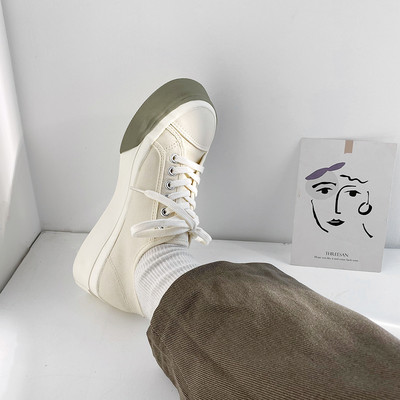 Tenisi dama din piele ecologica in doua modele cu sireturi