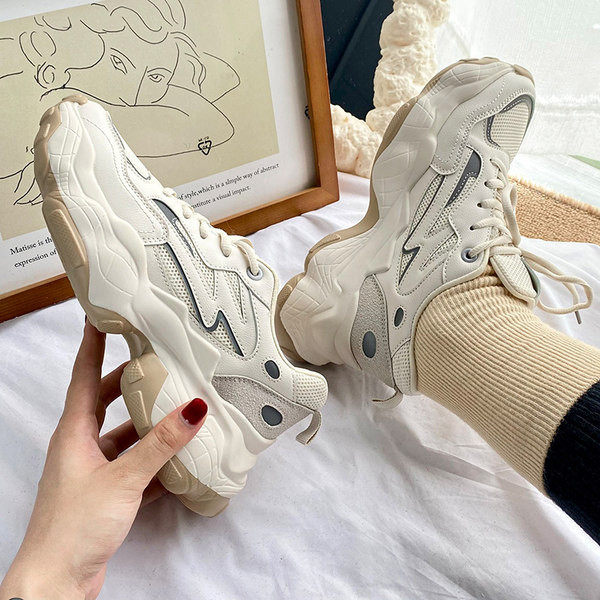 Adidasi eleganti de dama cu plasa si talpa aspra