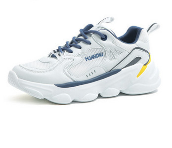 Adidași moderni de damă cu inscripție și plasă