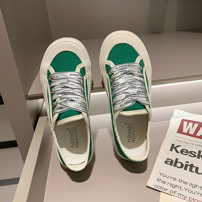 Casual γυναικεία sneakers με κορδόνια και επίπεδη  σόλα