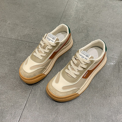 Γυναικεία sneakers από τεχνητό δέρμα σε μπεζ και πράσινο χρώμα