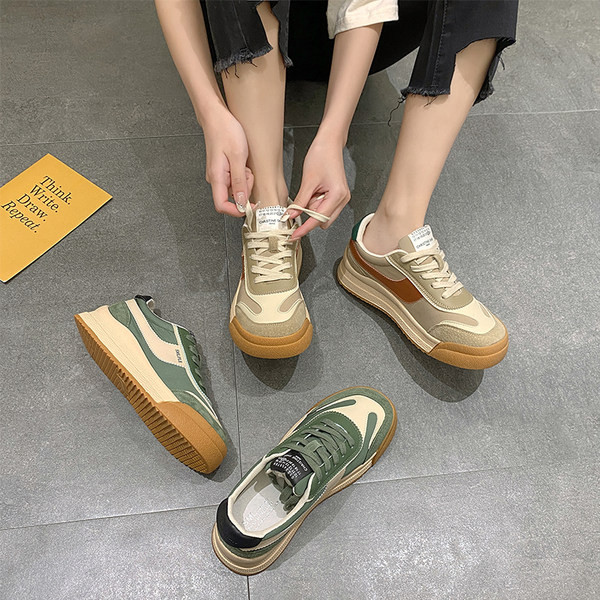 Γυναικεία sneakers από τεχνητό δέρμα σε μπεζ και πράσινο χρώμα