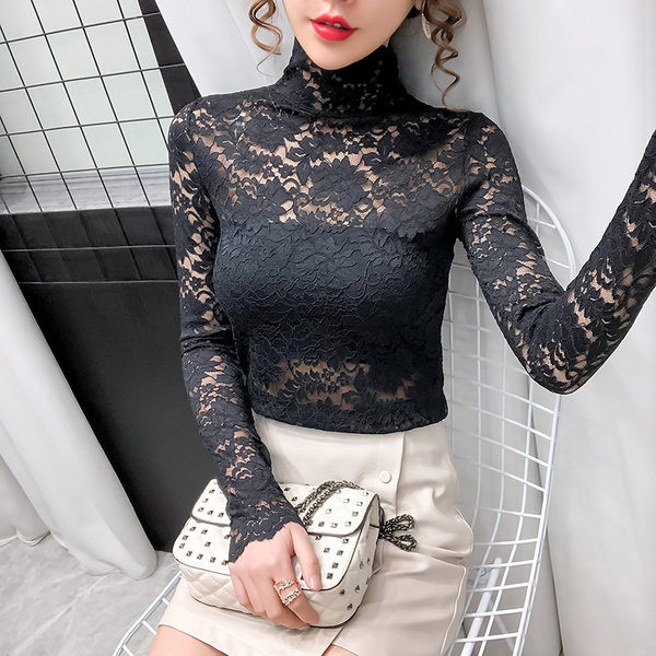 Čipkana bluza s visokim ovratnikom i dugim rukavima