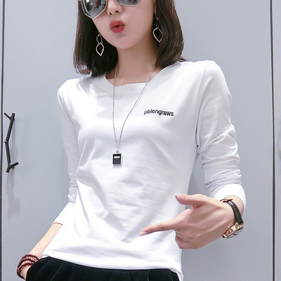 Ženska bluza s okruglim izrezom i natpisom