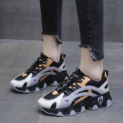 Σύγχρονα γυναικεία sneakers με τραχιά σόλα σε τρία μοντέλα