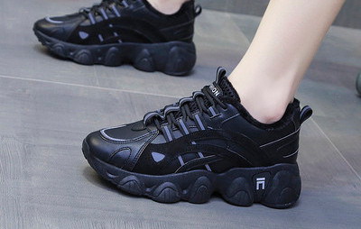 Casual γυναικεία sneakers με τραχιά σόλα σε δύο μοντέλα