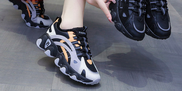 Casual γυναικεία sneakers με τραχιά σόλα σε δύο μοντέλα