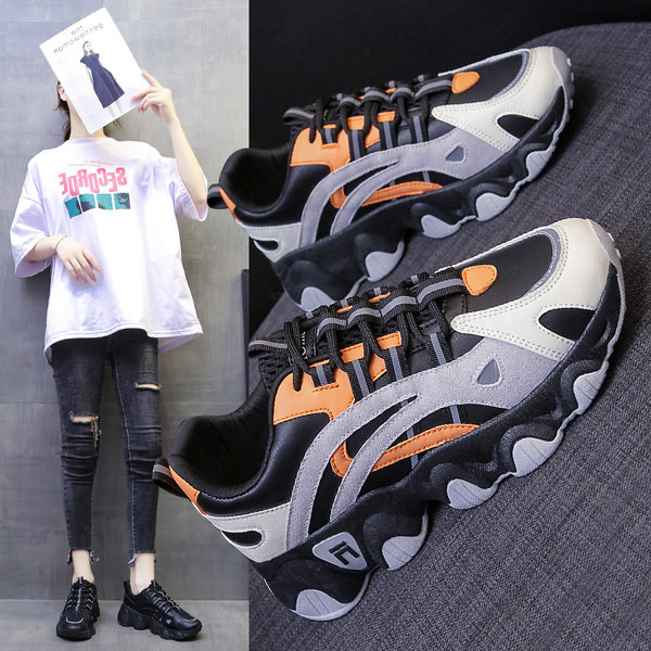 Casual γυναικεία sneakers με τραχιά σόλα σε δύο μοντέλα