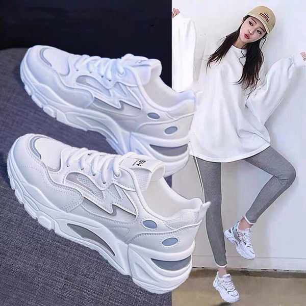 Κομψά γυναικεία sneakers με επίπεδη σόλα σε δύο μοντέλα