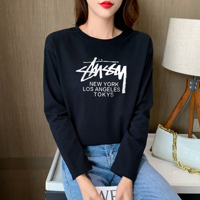 Casual μπλούζα με οβάλ λαιμόκοψη και απλικέ