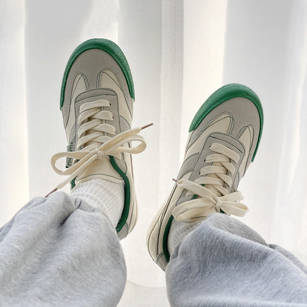 Tenisi damă casual din material textil, cu inscripție și talpă plată