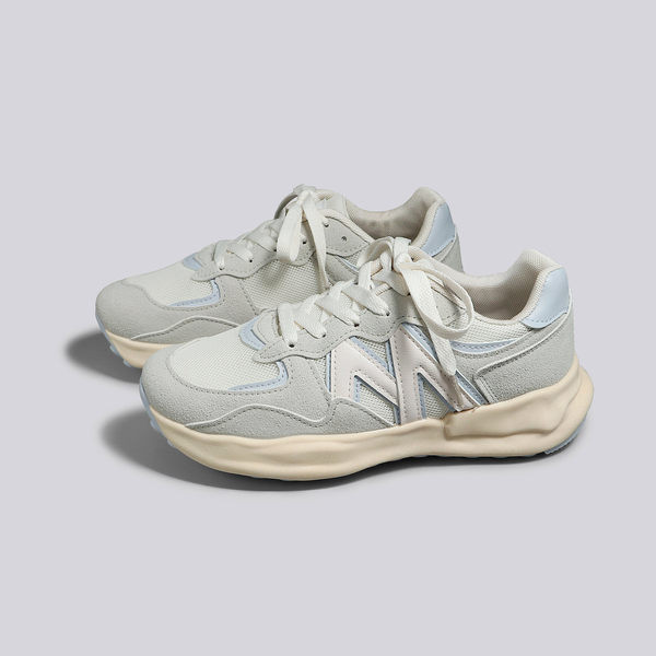 Casual γυναικεία sneakers απλό μοντέλο με επίπεδη σόλα