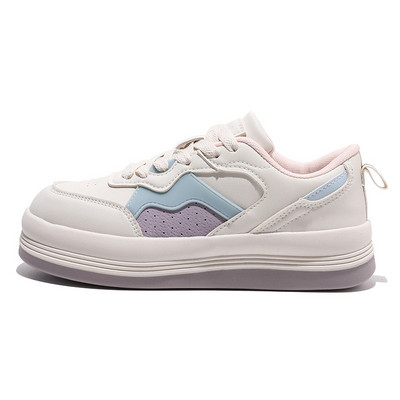 Γυναικεία casual αθλητικά παπούτσια με επίπεδη σόλα σε δύο χρώματα