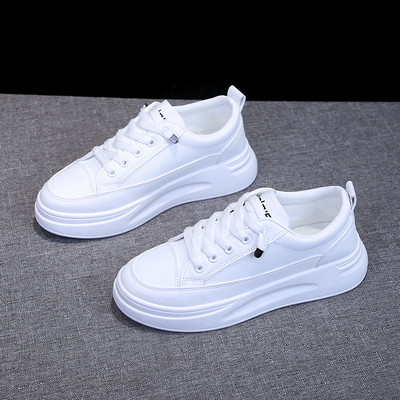 Γυναικεία μοντέρνα sneakers με velcro σε δύο μοντέλα