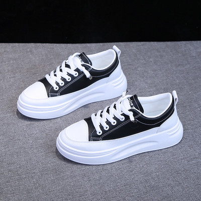 Γυναικεία μοντέρνα sneakers με velcro σε δύο μοντέλα