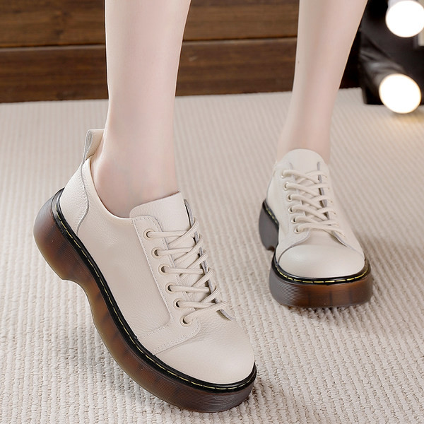 Γυναικεία παπούτσια από οικολογικό δέρμα με κορδόνια σε πολλά χρώματα