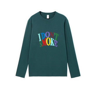 Γυναικεία μονόχρωμη μπλούζα με πολύχρωμη επιγραφή