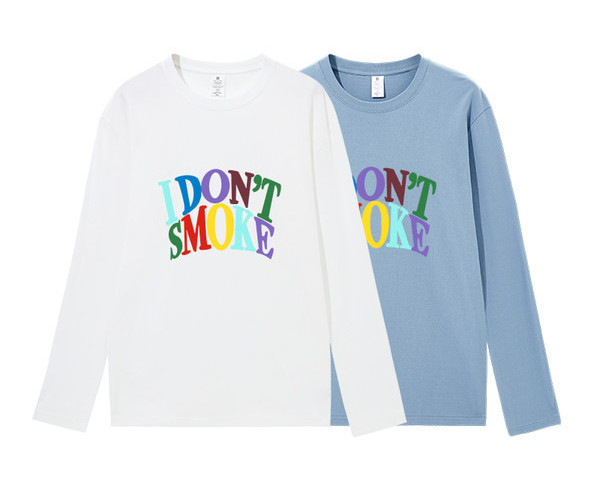 Γυναικεία μονόχρωμη μπλούζα με πολύχρωμη επιγραφή