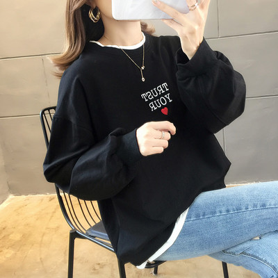 Bluză casual de damă cu inscripție și decolteu rotund - model larg