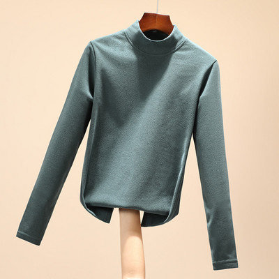 Polo dens de toamnă-iarnă cu o inscripție