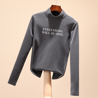 Polo dens de toamnă-iarnă cu o inscripție