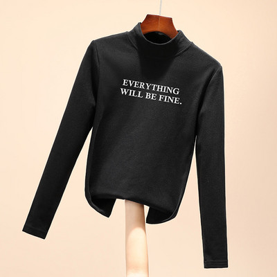 Polo dens de toamnă-iarnă cu o inscripție