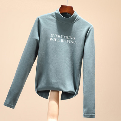 Polo dens de toamnă-iarnă cu o inscripție