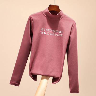 Polo dens de toamnă-iarnă cu o inscripție