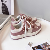 Tenisi de dama de culoare roz si sireturi