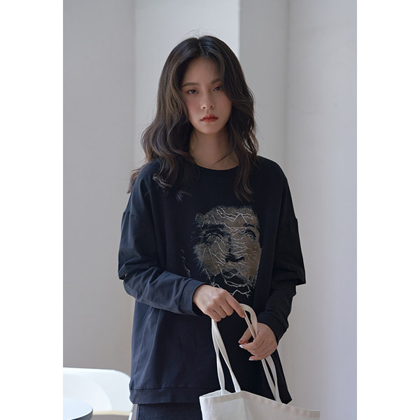 Ležerna ženska bluza s izrezima u crnoj boji