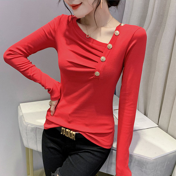 Tanka ženska bluza dugih rukava, pripijeni model s ukrasnim gumbima