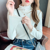 Bluza de dama model nou cu brat lung si guler polo