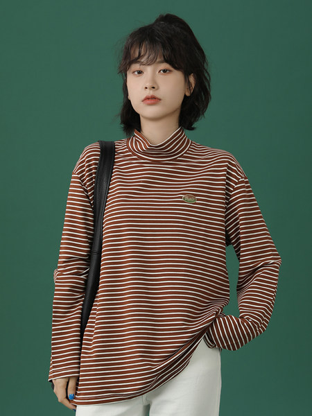 Ležerna ženska prugasta bluza s polo kragnom