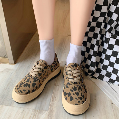 Adidași de damă cu șireturi în negru și maro